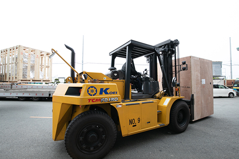 12-ton Forklift